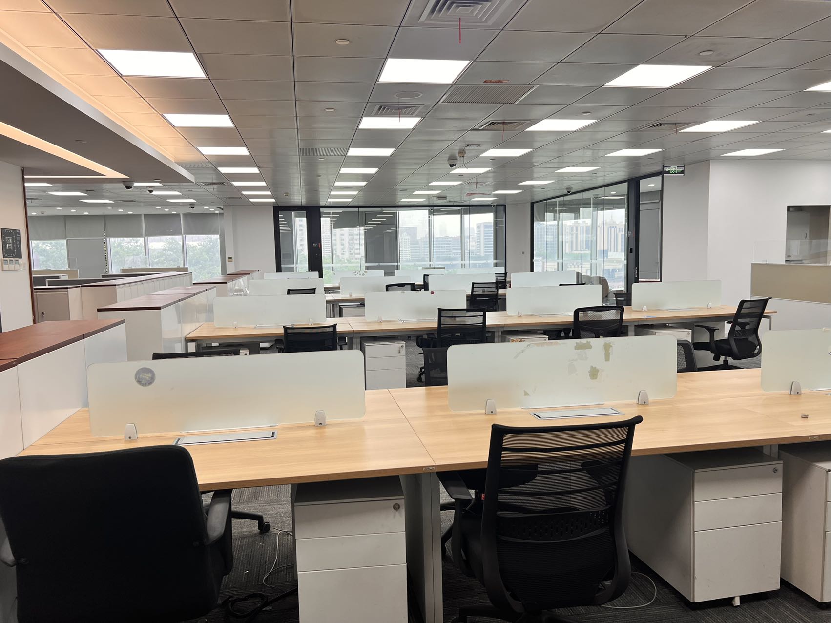 徐汇 上海平安大厦 1200平米 精装修